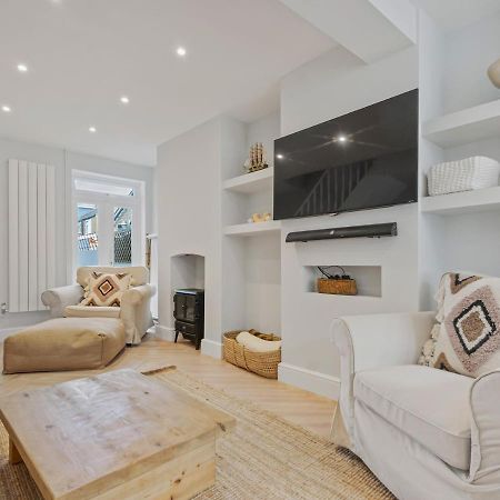 Pass The Keys 3 Bed Scandi Heaven Minutes From The Beach Whitstable Exteriör bild