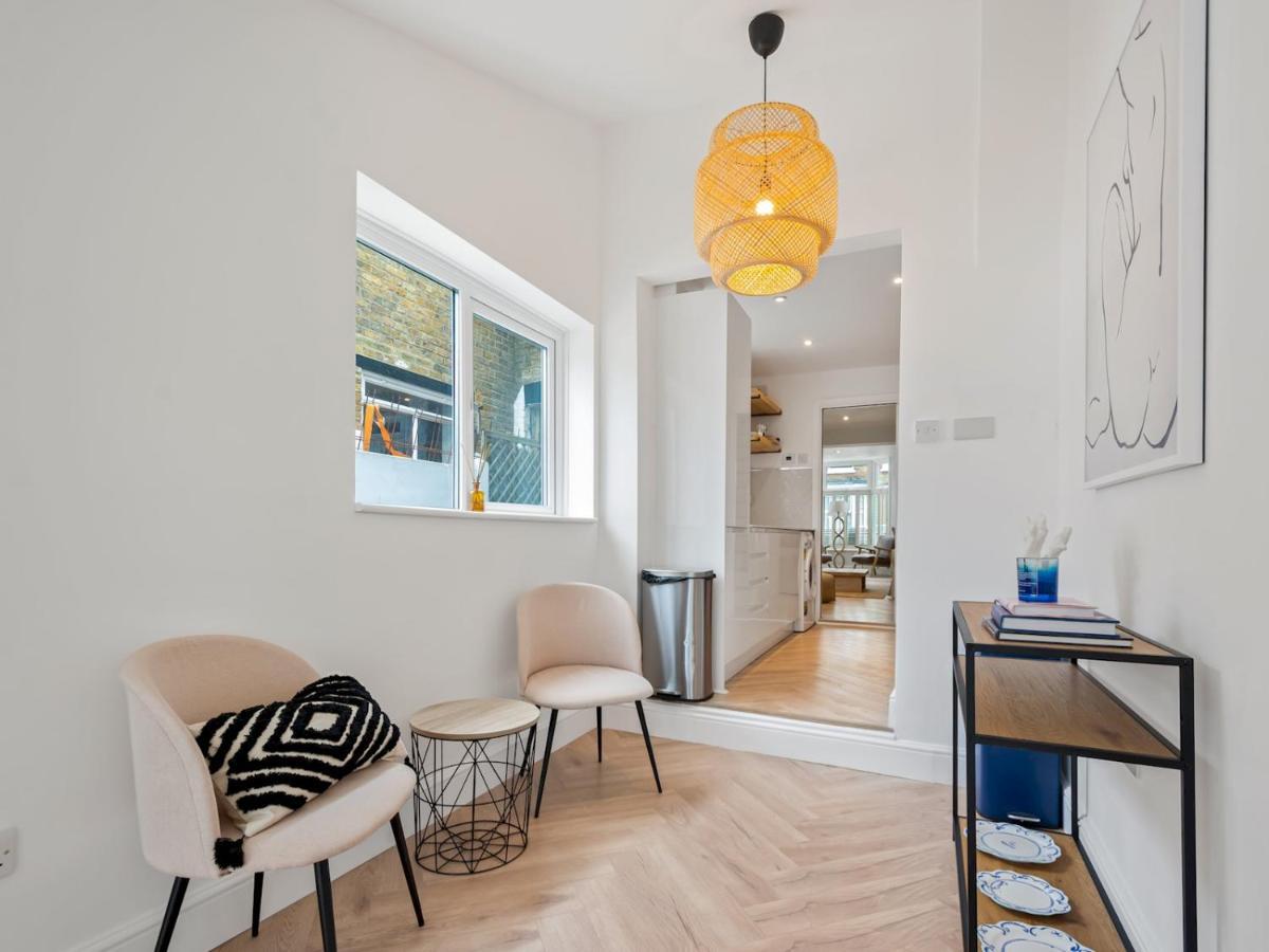 Pass The Keys 3 Bed Scandi Heaven Minutes From The Beach Whitstable Exteriör bild