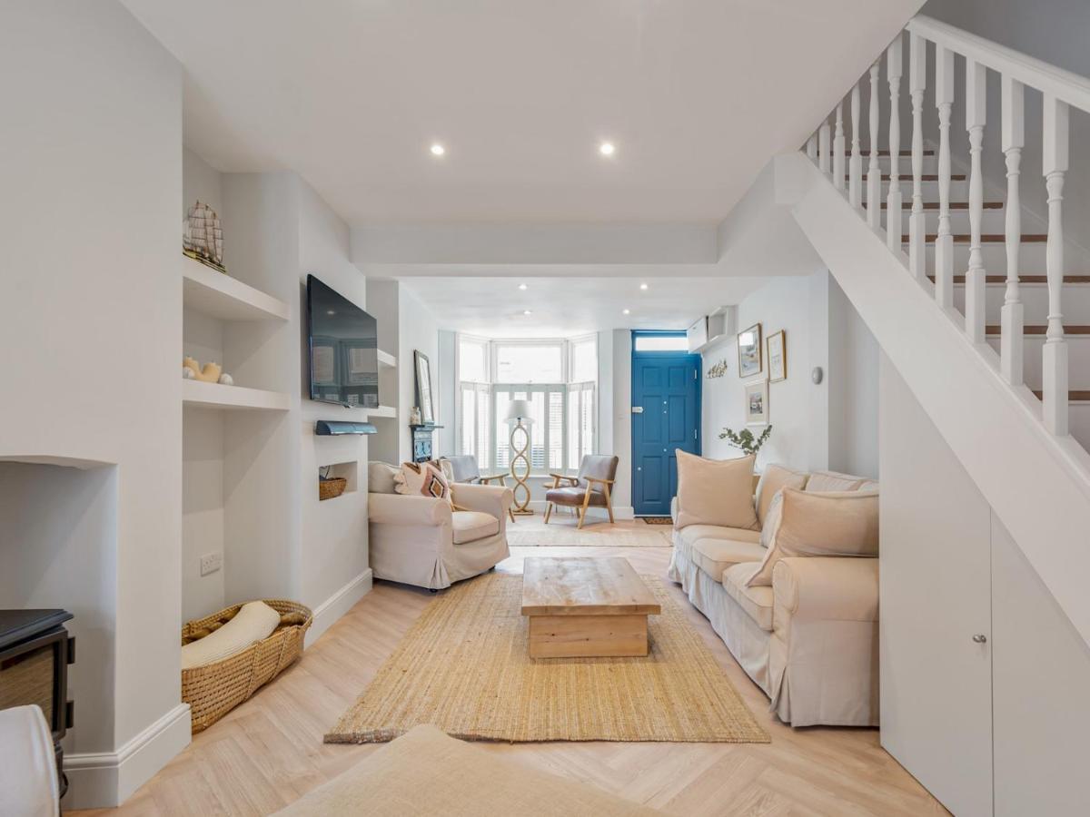 Pass The Keys 3 Bed Scandi Heaven Minutes From The Beach Whitstable Exteriör bild